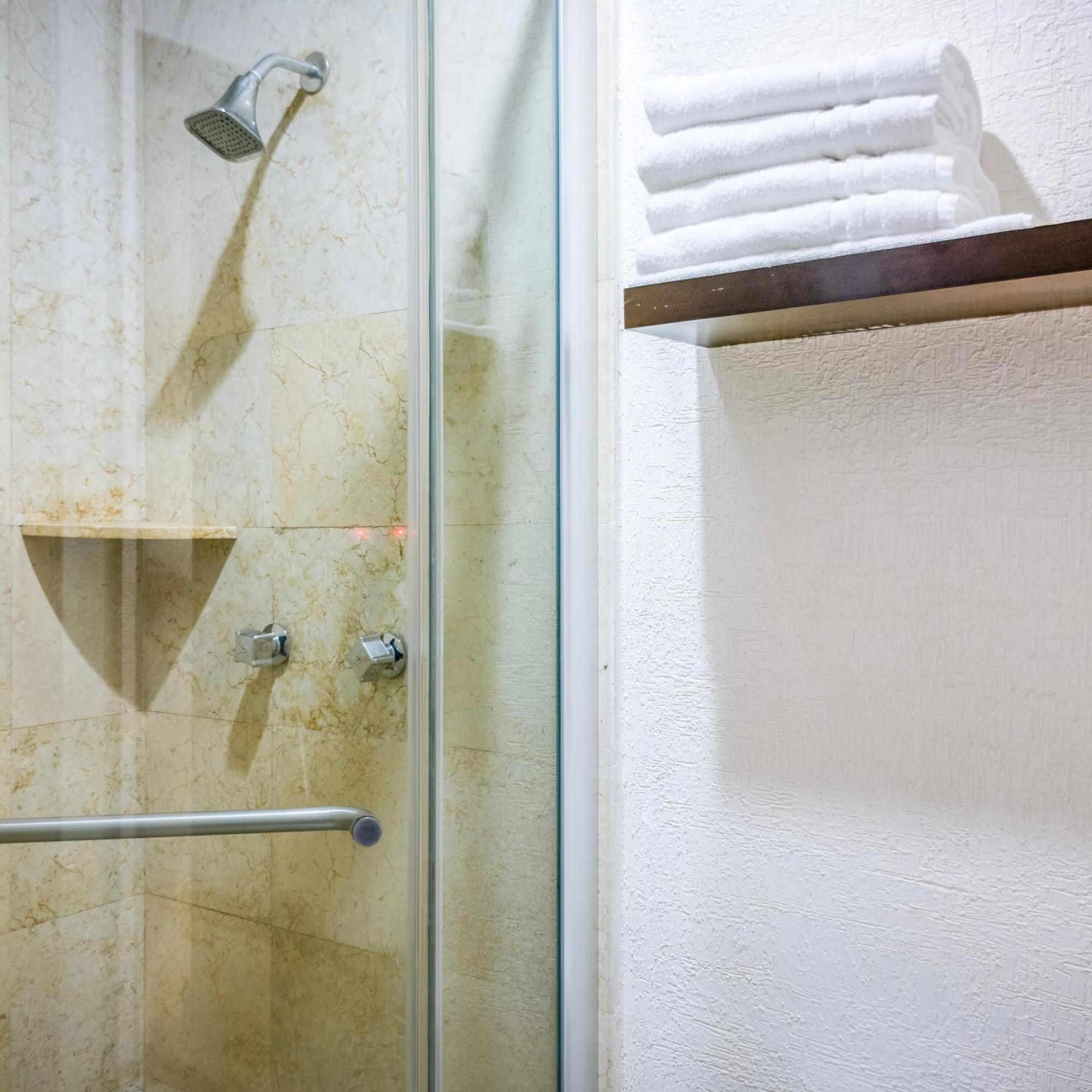 Homesuites Rotarismo Culiacán المظهر الخارجي الصورة