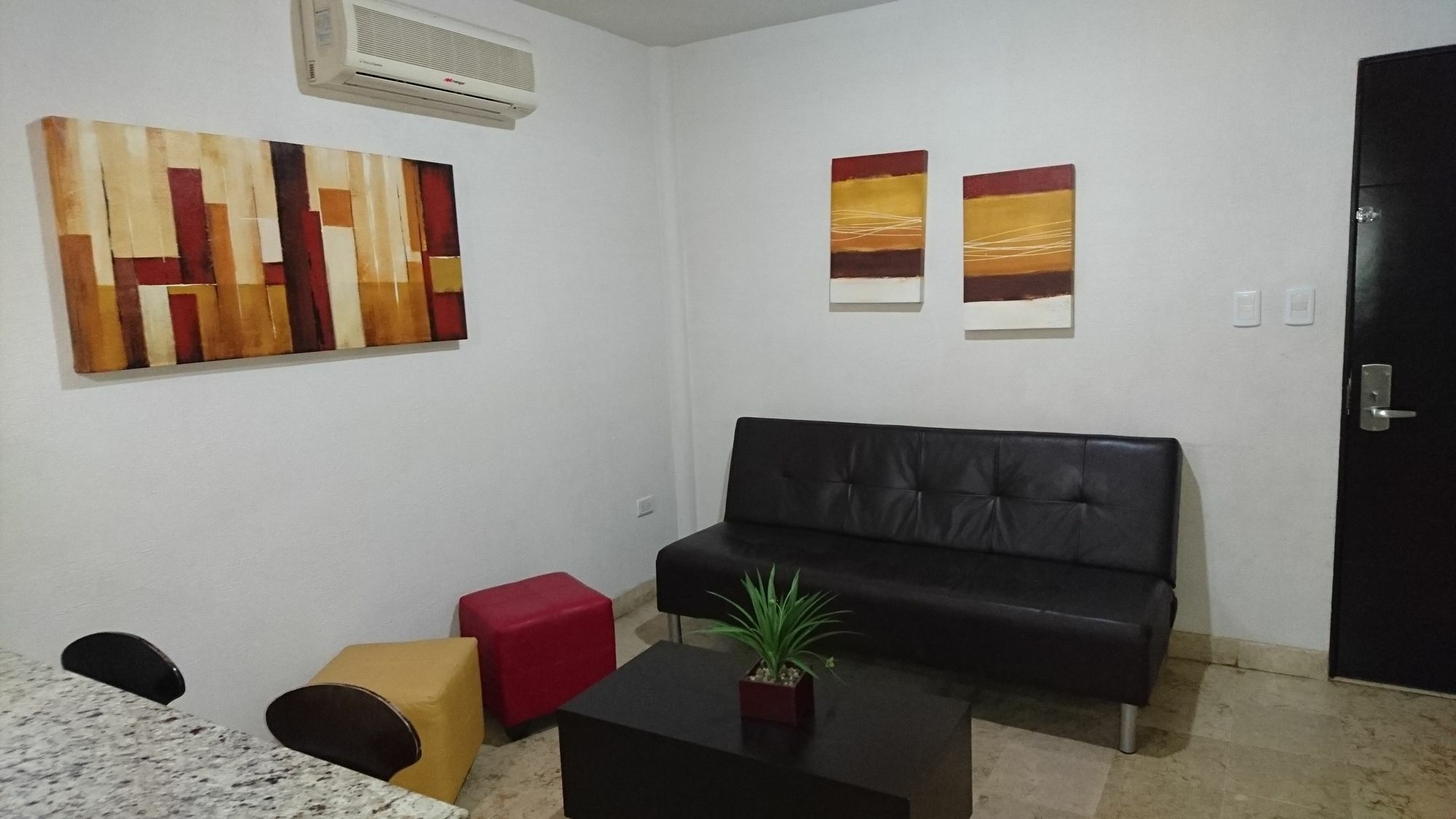Homesuites Rotarismo Culiacán المظهر الخارجي الصورة